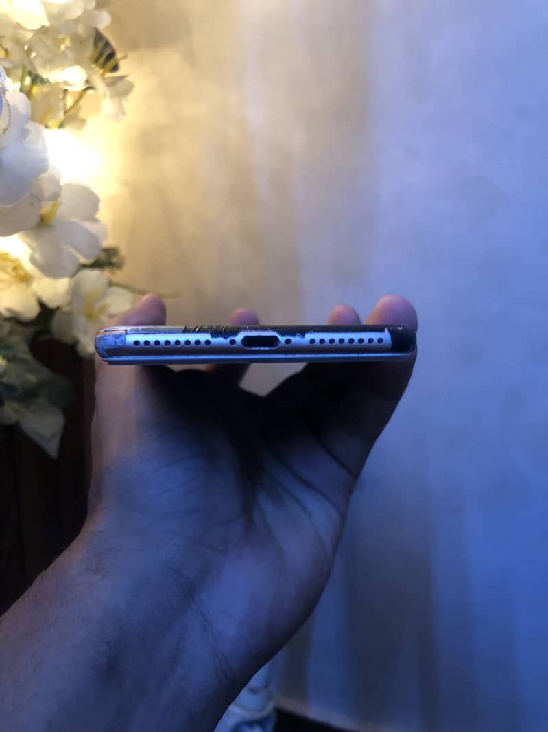 Apple iPhone 8 Plus 2