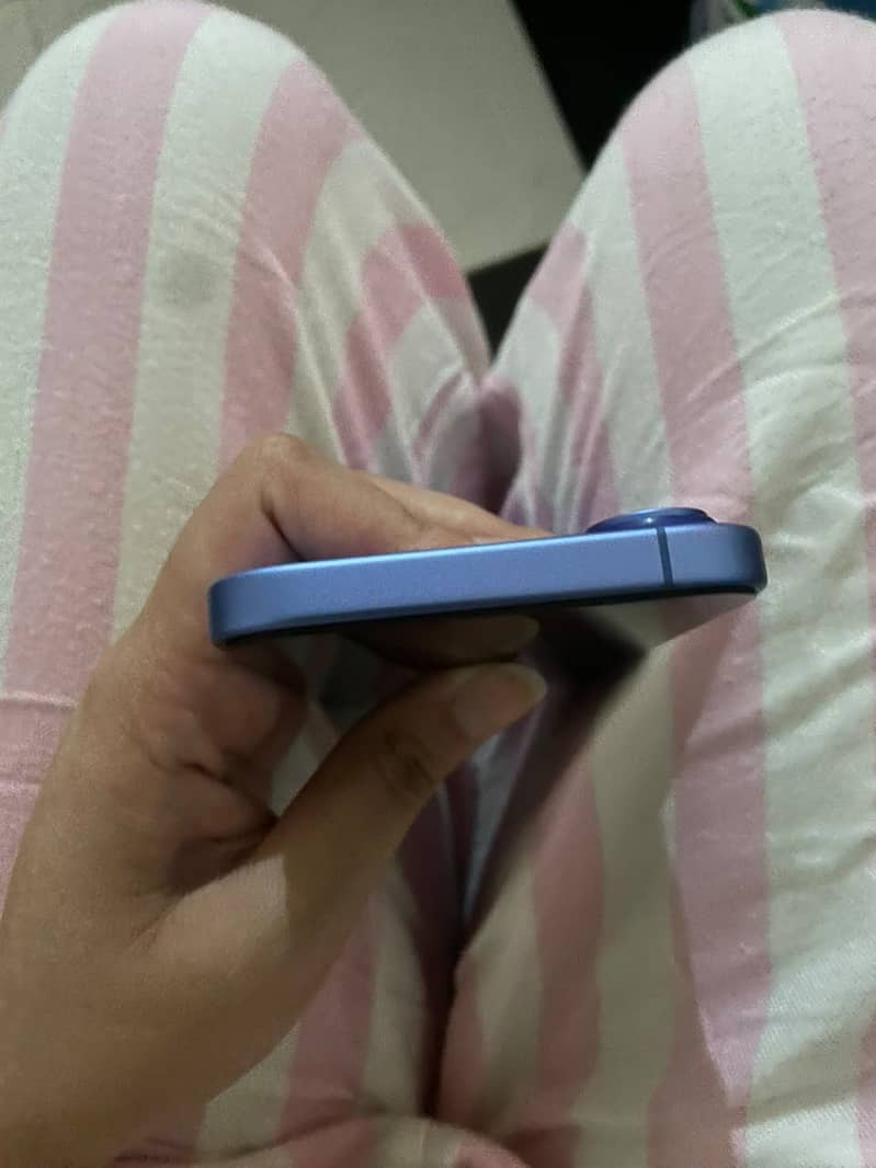 Apple iPhone 16 1