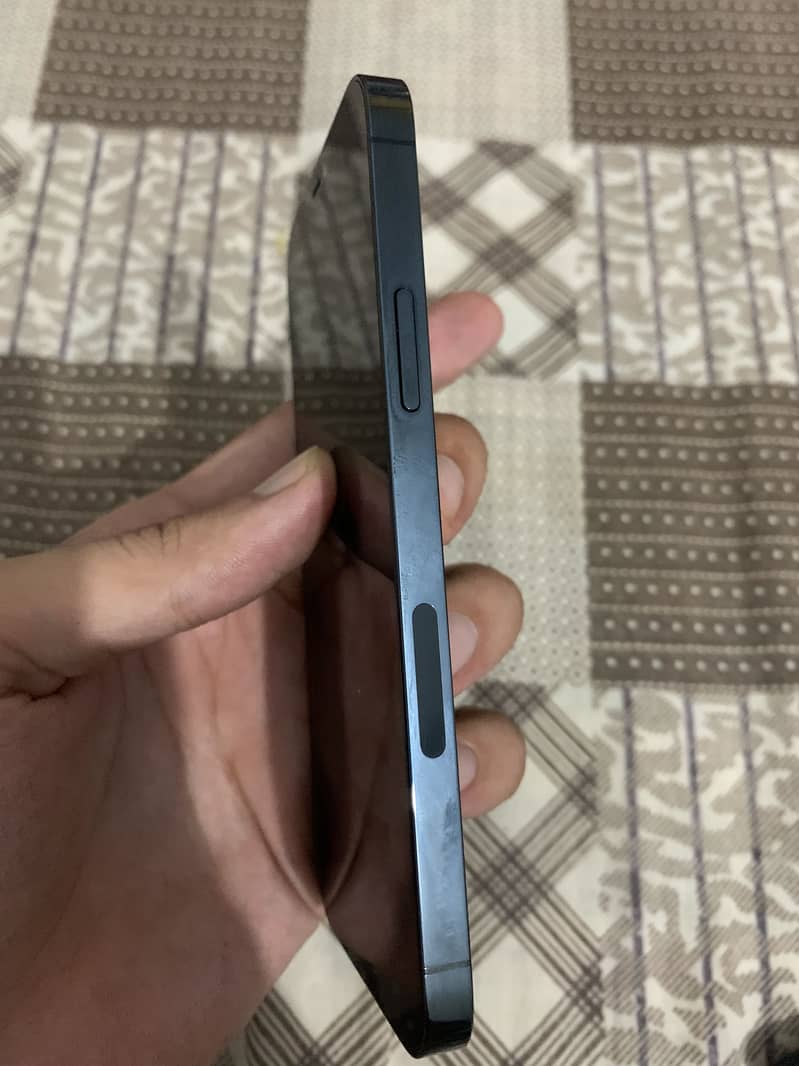 iPhone 12 Pro 5