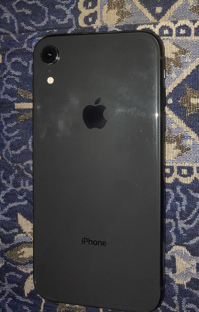 Apple iPhone XR 0