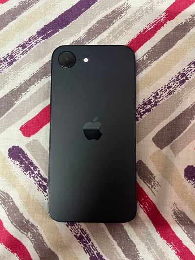 Apple iPhone 16e jv
