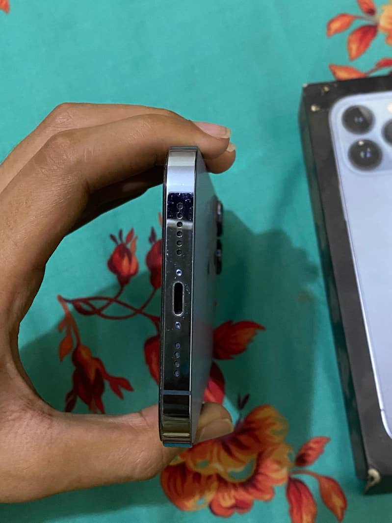 Apple iPhone 13 Pro Max 5