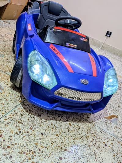 Kids Car Dual Motor 10/9 Condition no any fault Music system new