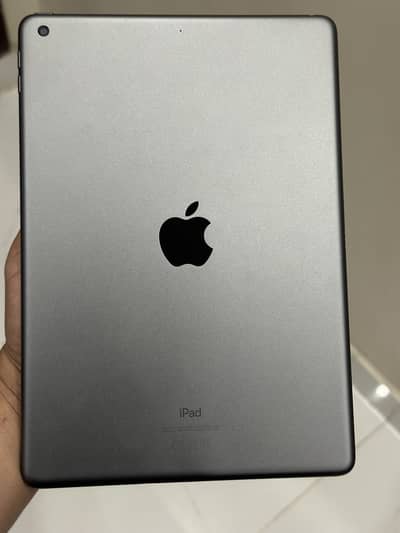 Apple Ipad generation 8 with 32 gb brand new condition