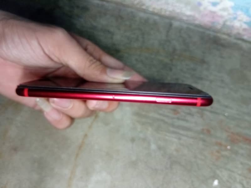 Apple iPhone SE 8
