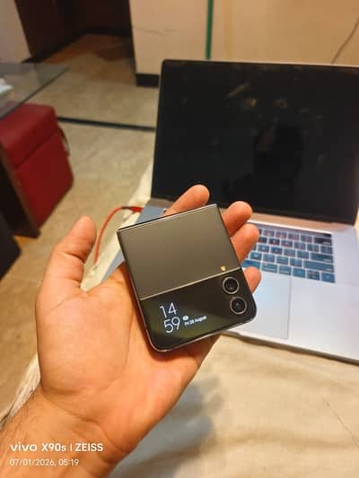Samsung Mobile Z Flip 4