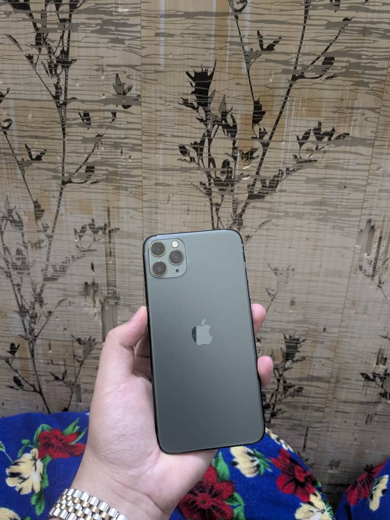 Apple iPhone 11 Pro Max 2