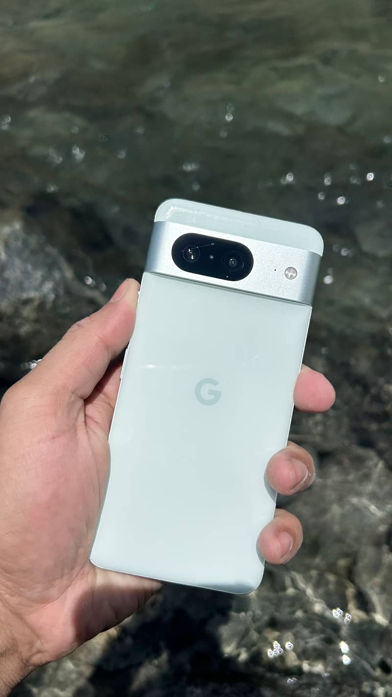 Google Pixel 8 7