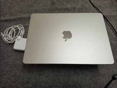 Macbook Air M4 | 16/512 | Like New