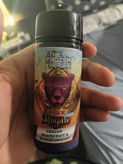 Frozen Series ( grapefruit black currant)  100 ML