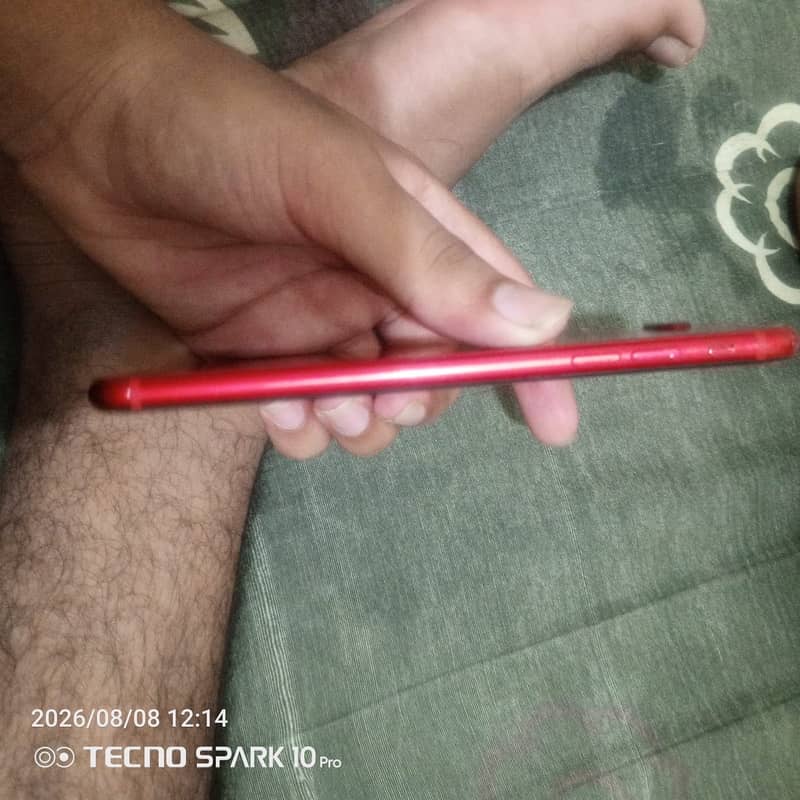 Apple iPhone 8 Plus 2