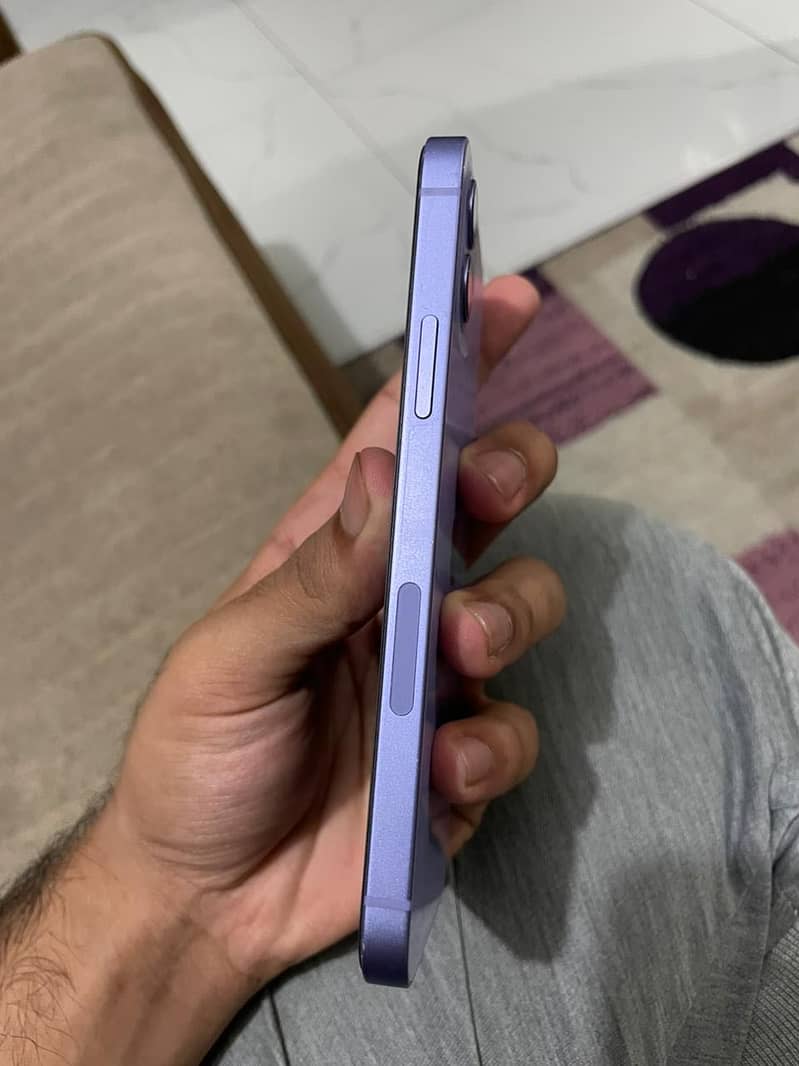 Apple iPhone 12 3