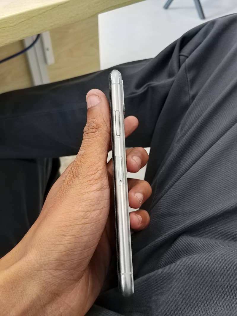 Apple iPhone X 1