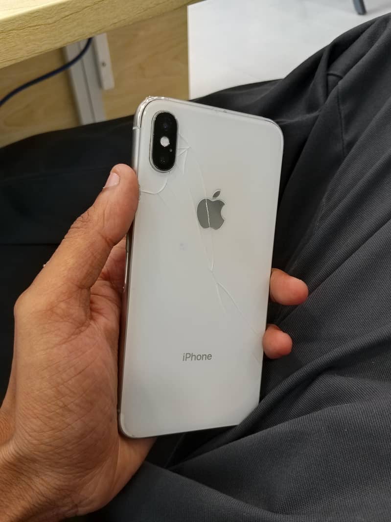 Apple iPhone X 6