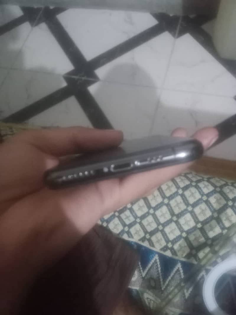 Apple iPhone XS 2