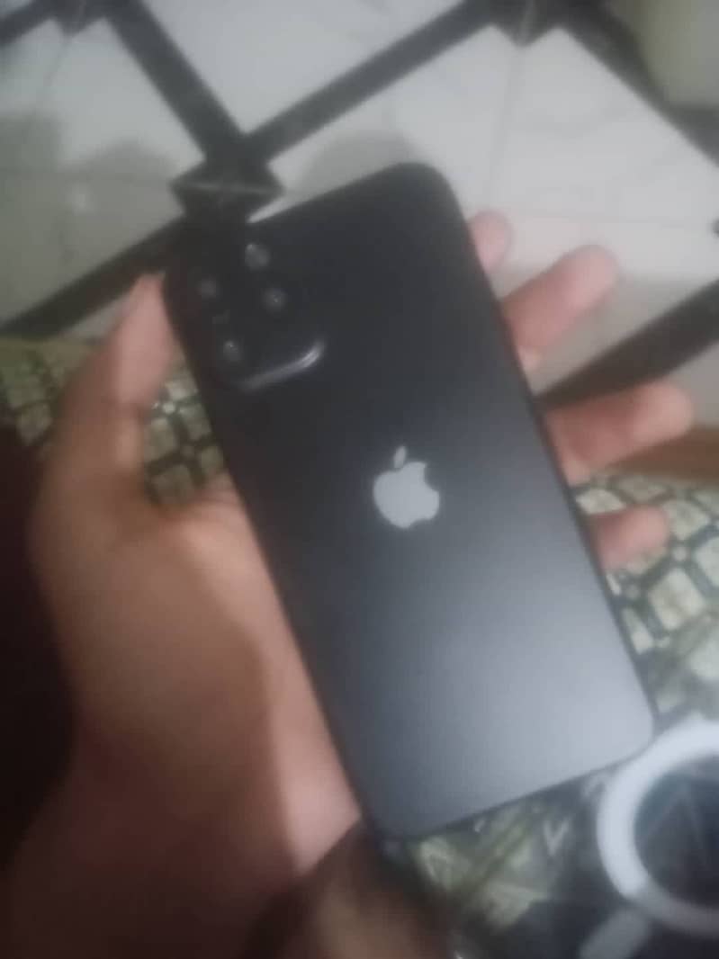 Apple iPhone XS 3