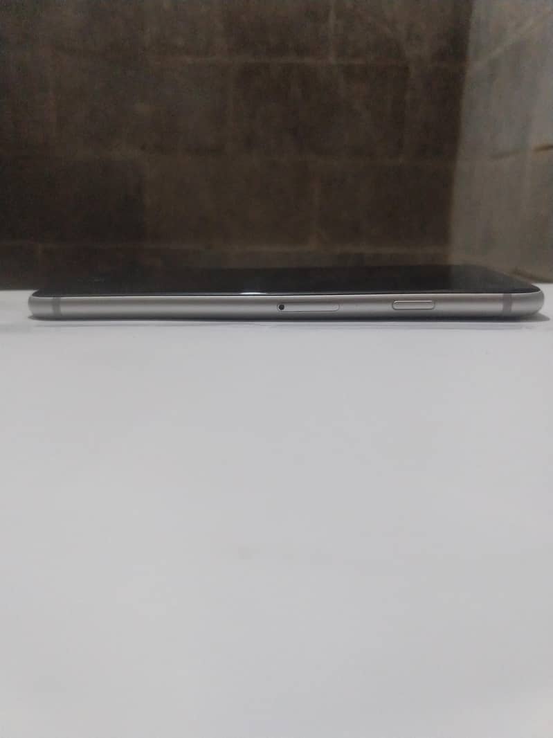 Apple iPhone 7 2