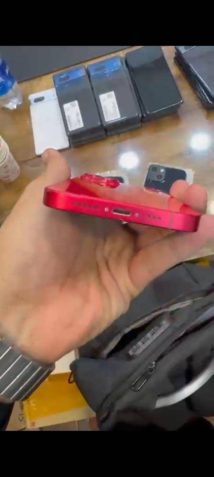 Apple iPhone 14 4