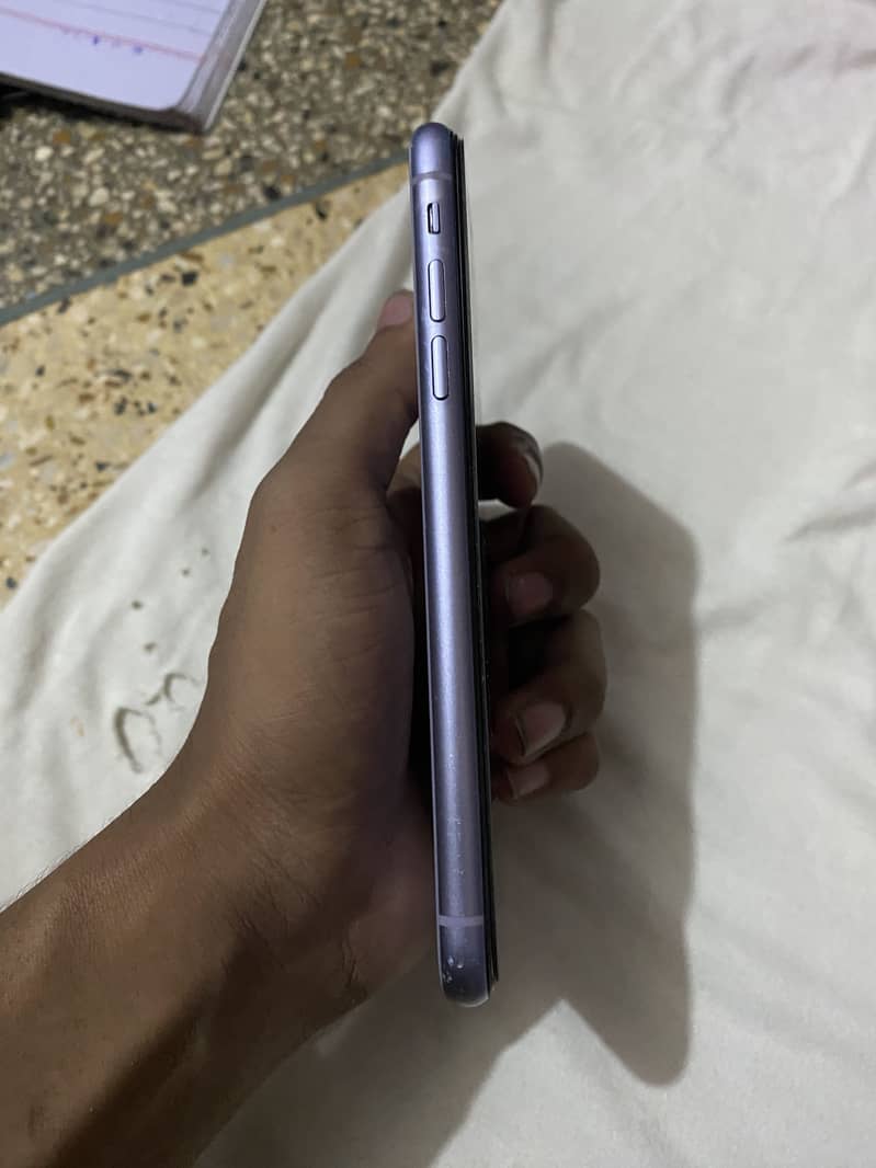 Apple iPhone 11 2