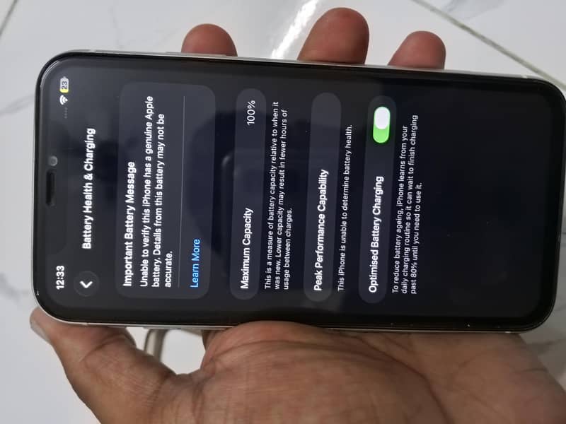 Apple iPhone 11 4