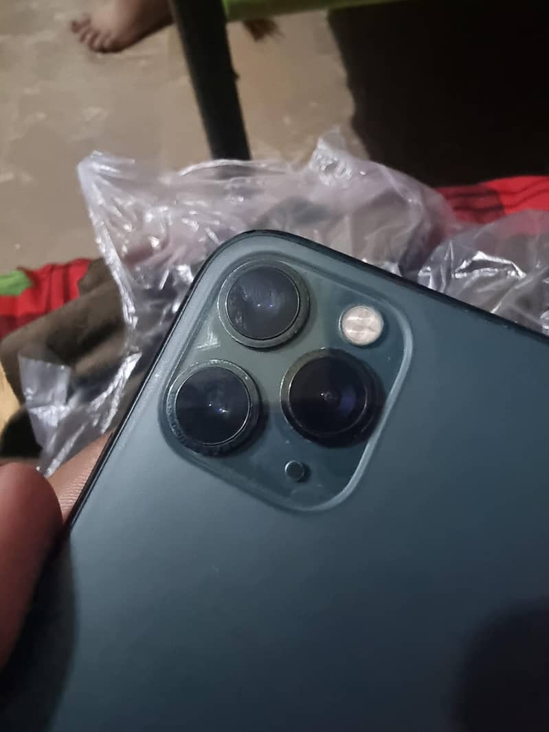 Apple iPhone 11 Pro Max 3