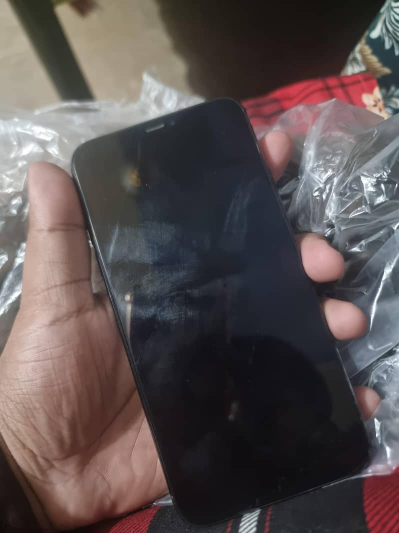Apple iPhone 11 Pro Max 7