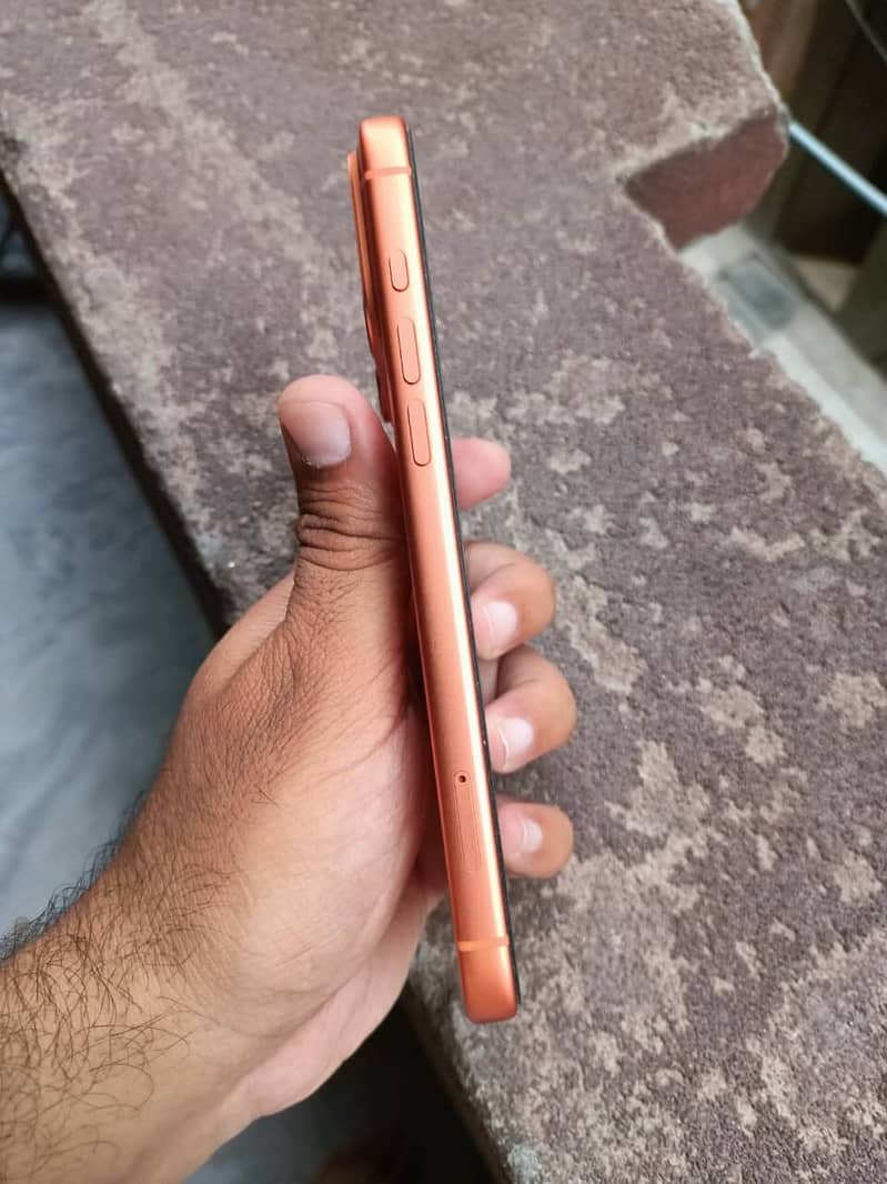Apple iPhone 17 Pro Max 6
