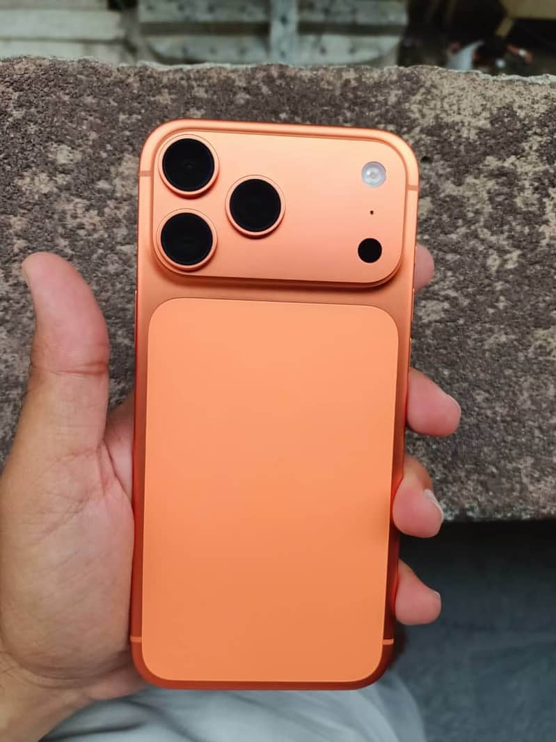 Apple iPhone 17 Pro Max 0