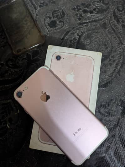 Apple iPhone 7 PTA Approved 128gb with Box Finger ok Panel change