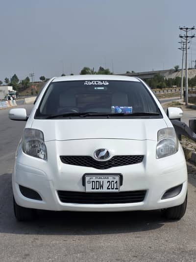 Toyota Vitz 2010