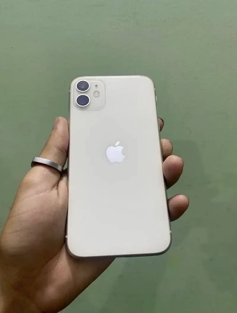 Apple iPhone 11 3