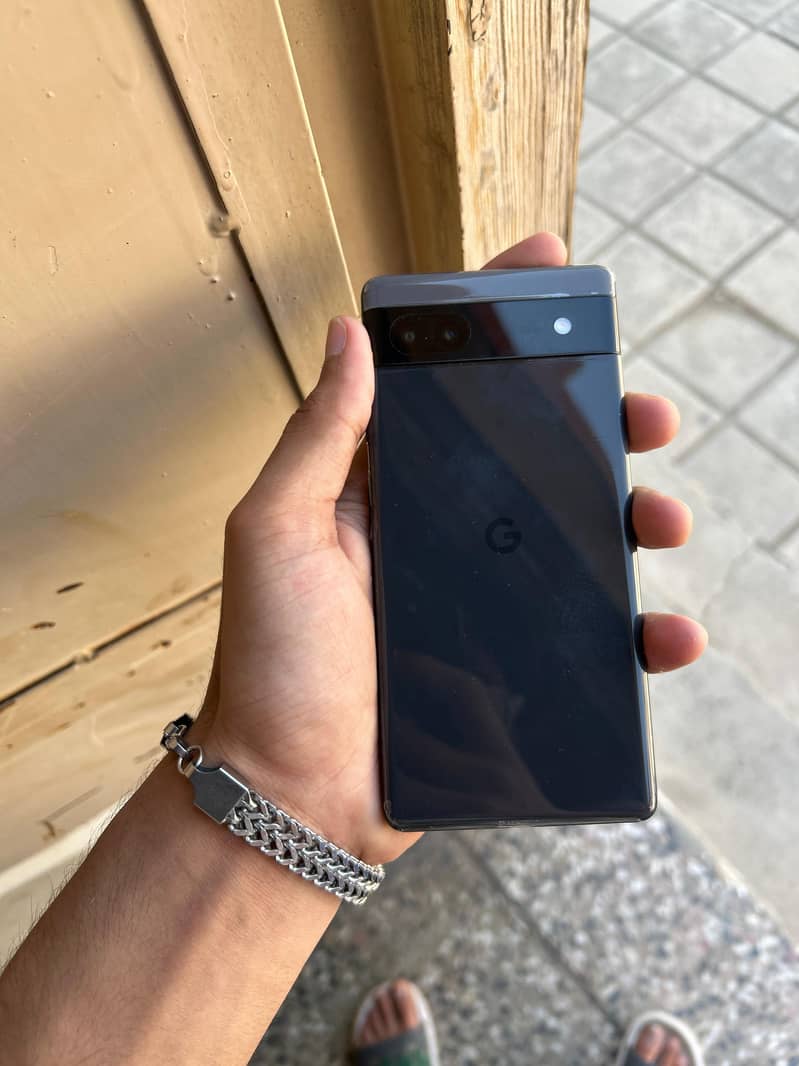 Google Pixel 6a 1