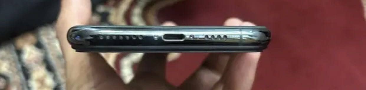 Apple iPhone 11 Pro Max 5