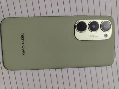 Tecno spark 40 pro+