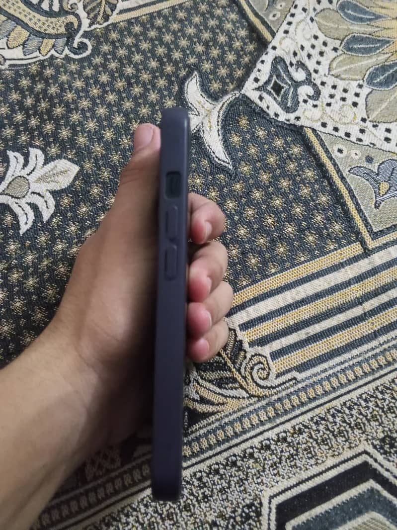 Apple iPhone 14 2