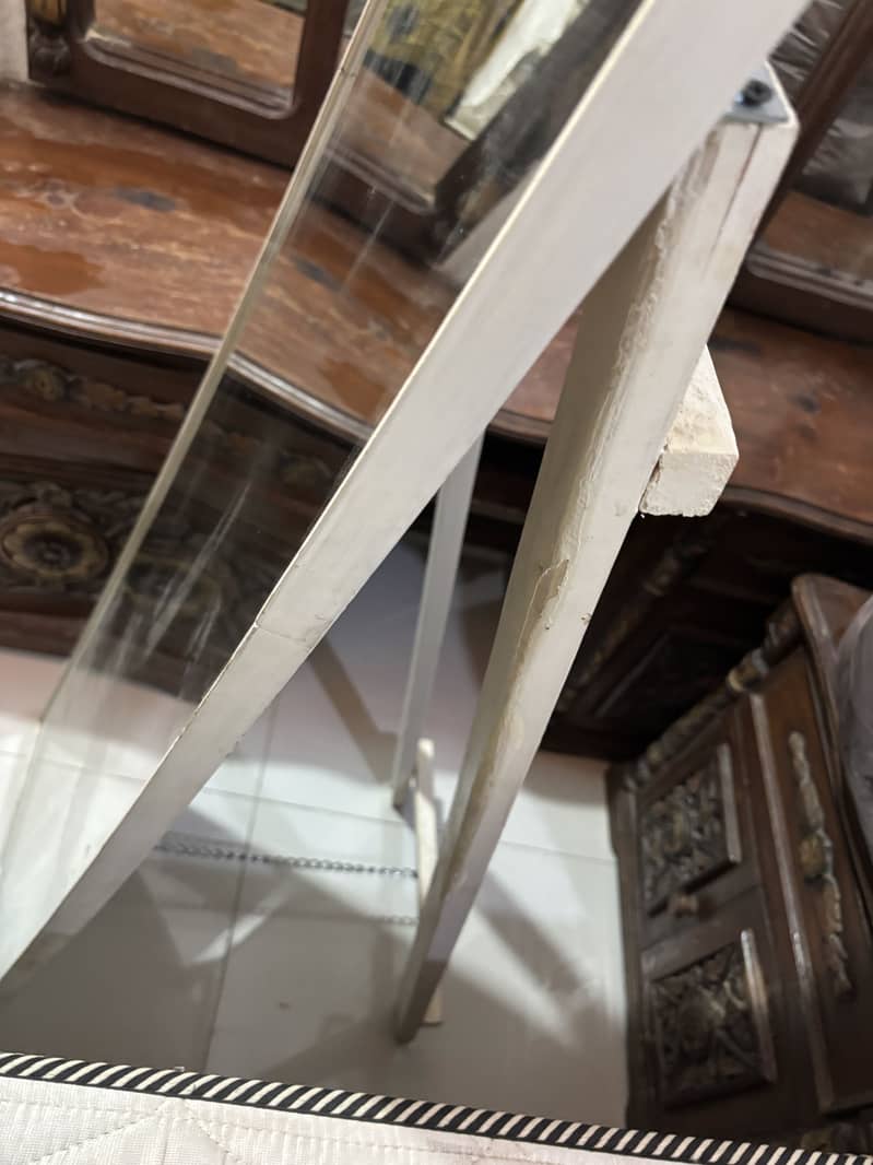Standing mirror 0