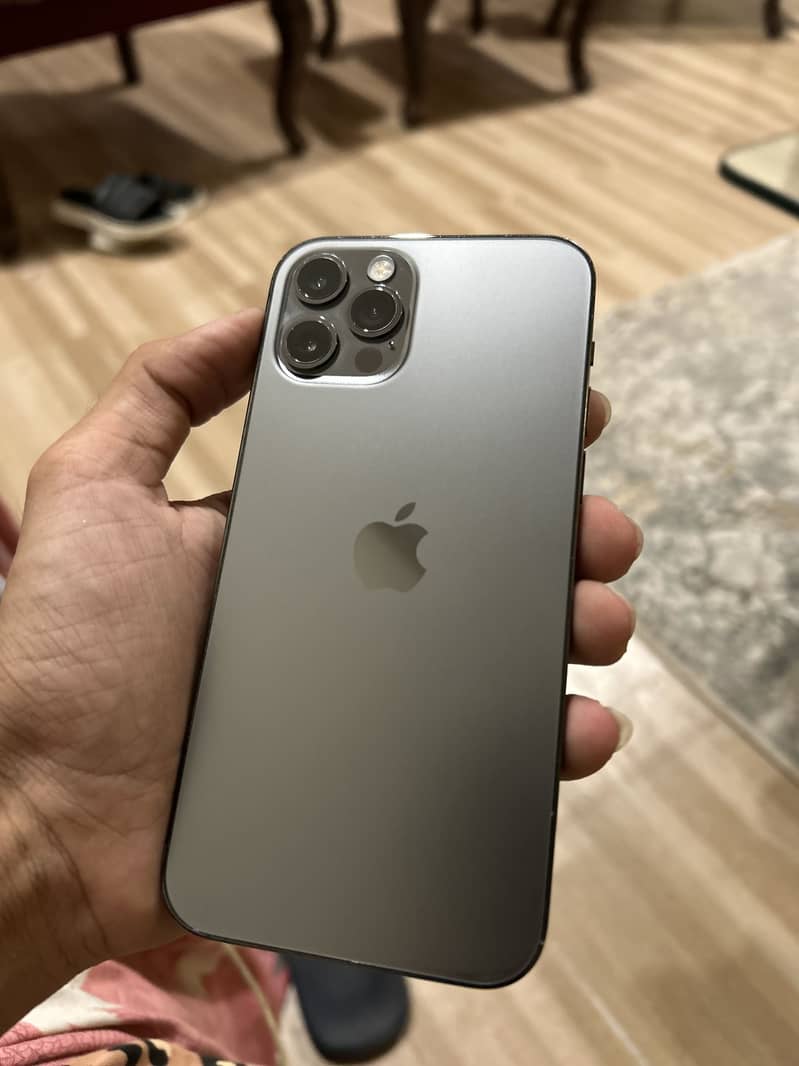 Apple iPhone 12 Pro 2