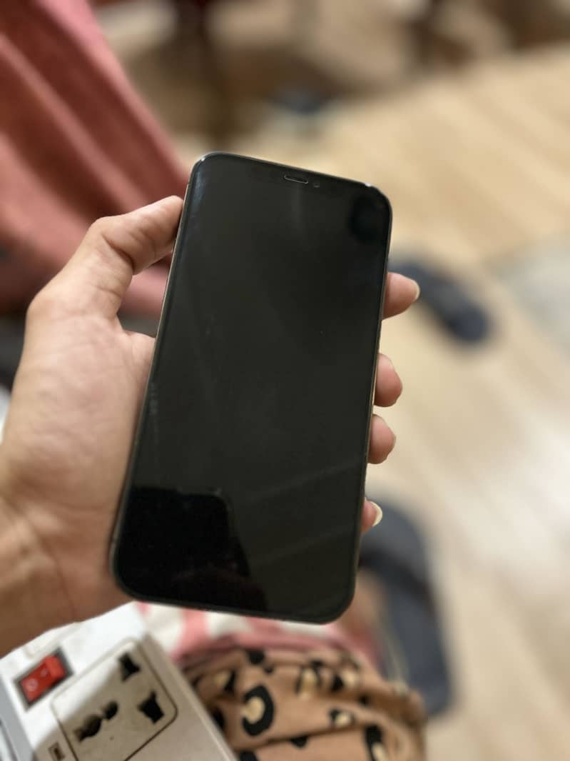 Apple iPhone 12 Pro 4