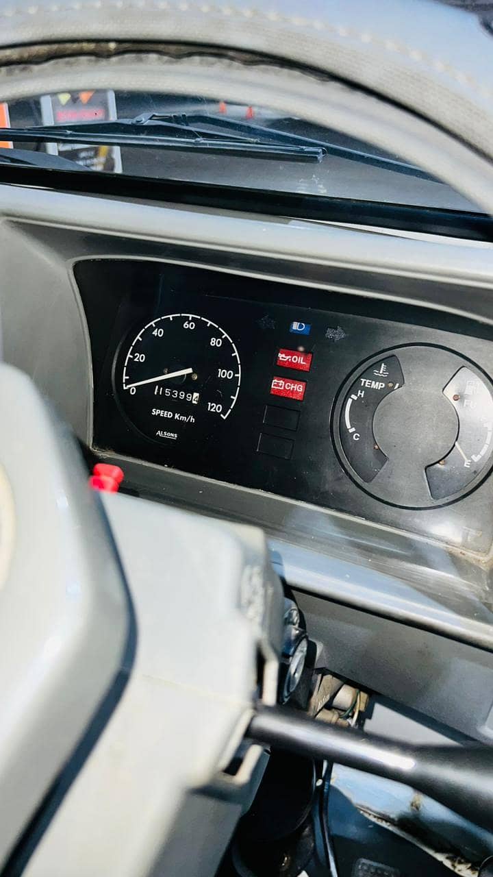 Suzuki Bolan 2002 2