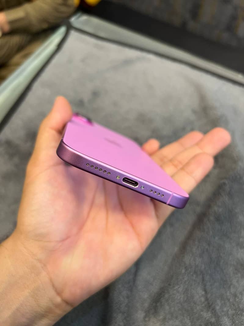Apple iPhone 16 Plus 1