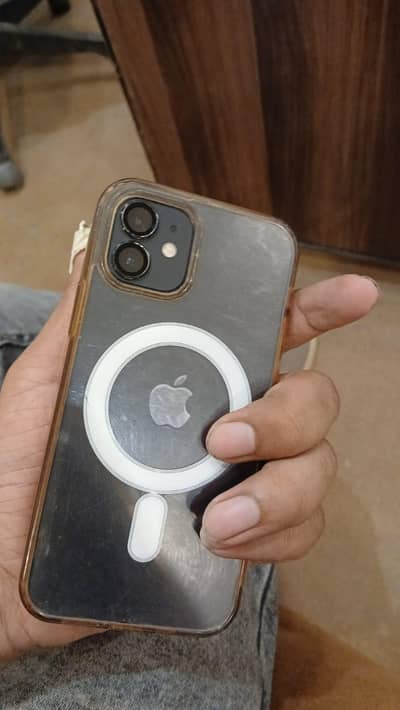 Apple iPhone 12