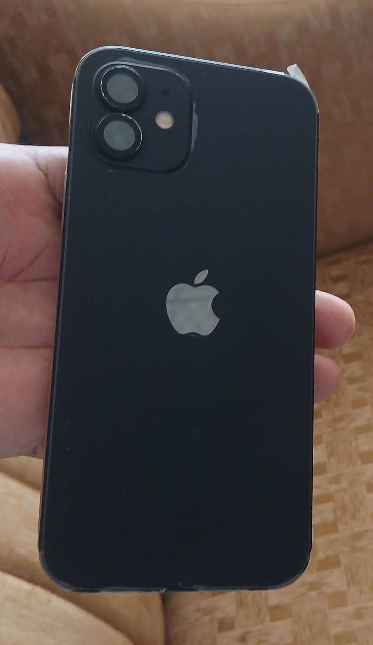 Apple iPhone 12 1