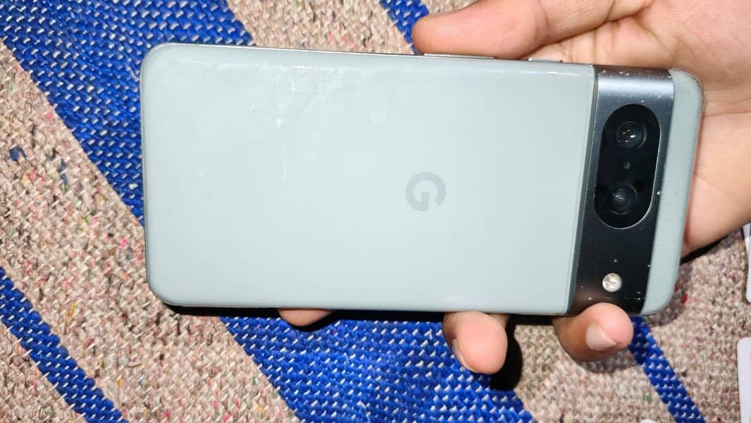 Google Pixel 8 3