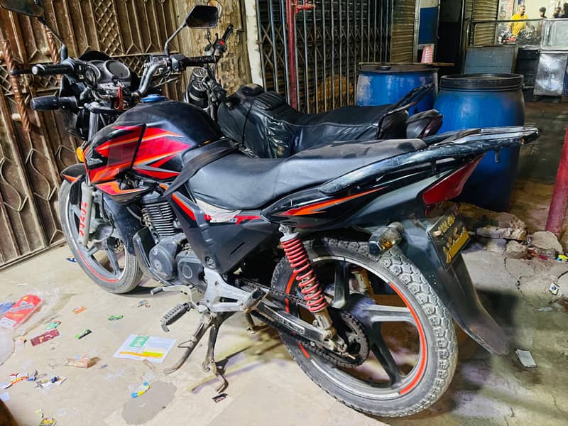 CB-150f 1