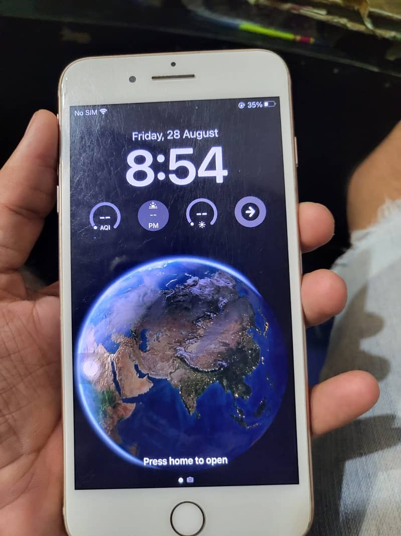 Apple iPhone 8 Plus 5
