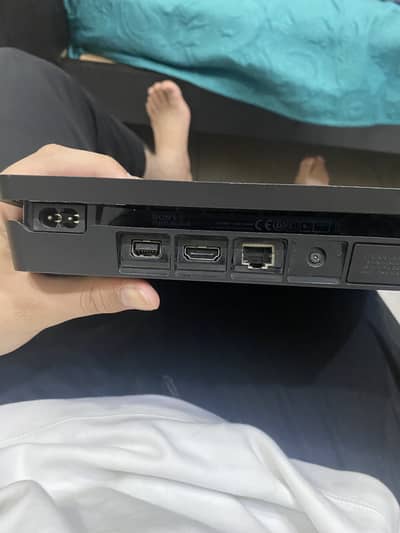 PS4 slim 1 tb urgent sell