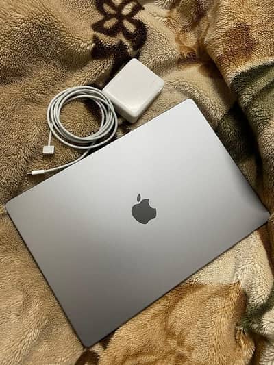 MacBook Pro M2 Max CTO With Maximum Ram 96GB