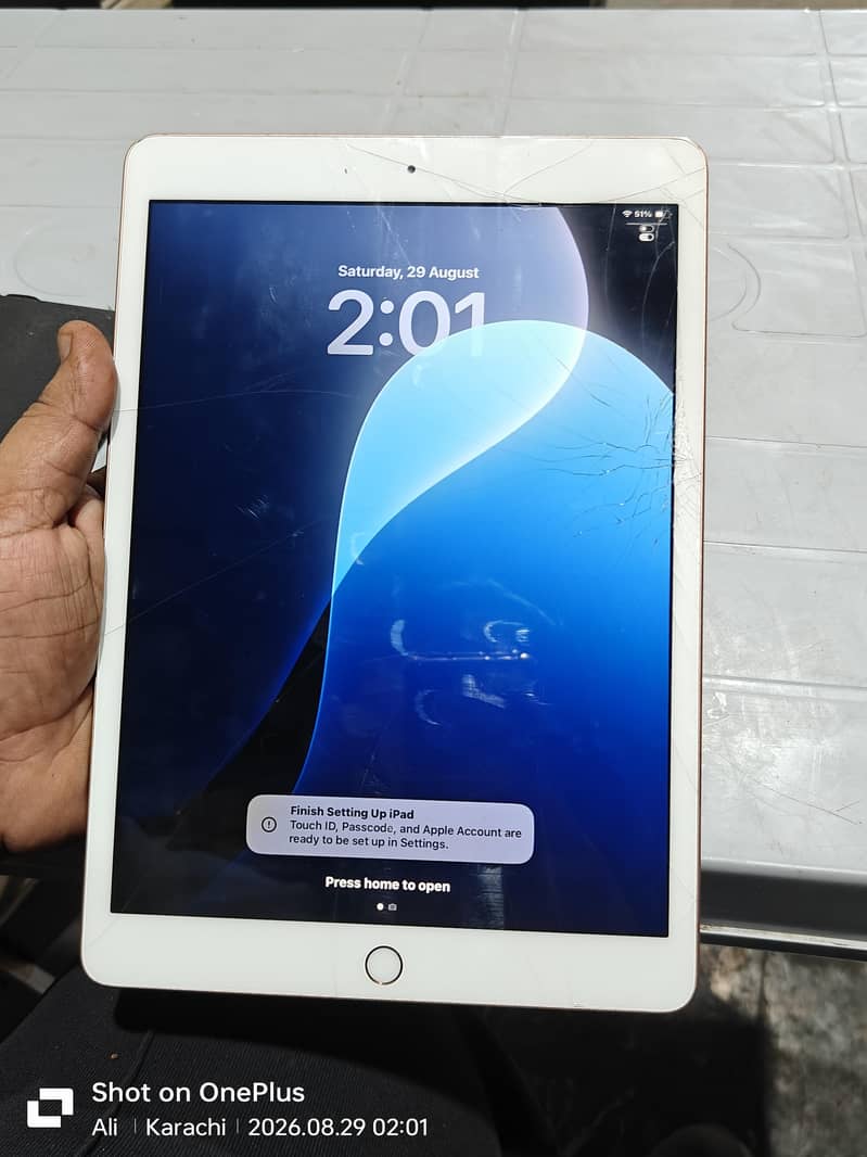 iPad 7 Generation 32GB 2
