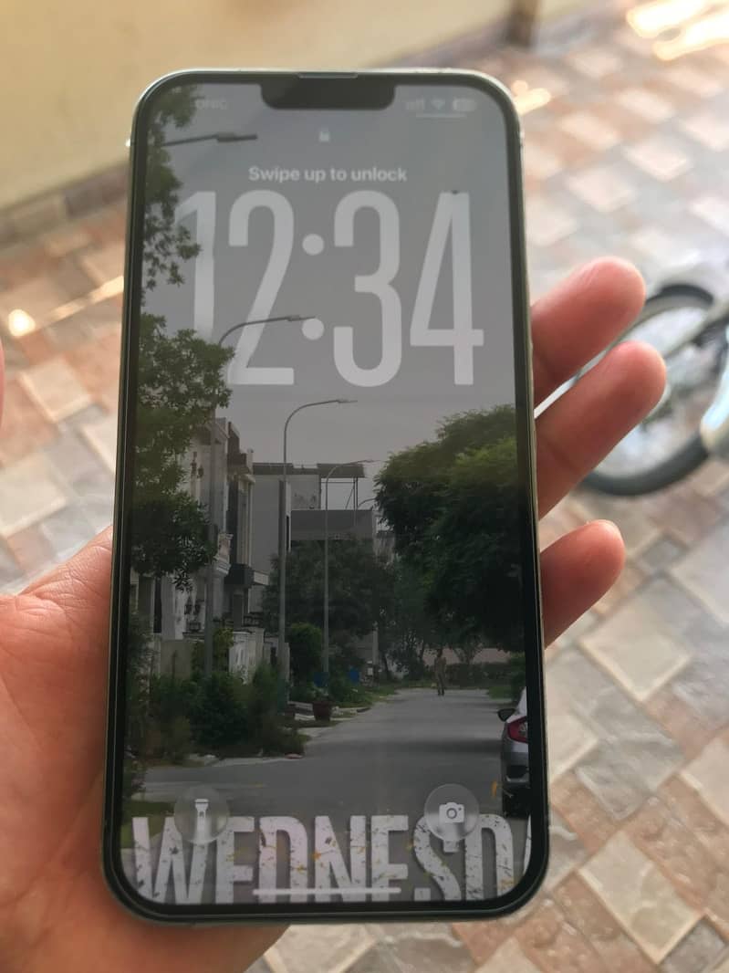 Apple iPhone 13 Pro Max 3