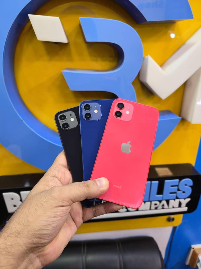 Apple iPhone 13 0